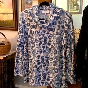 New Direction Ladies M Blue & White long sleeve Turtleneck